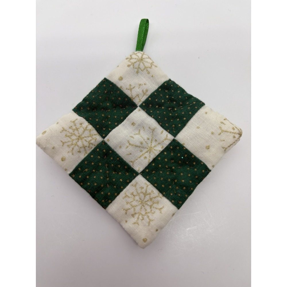 Handmade Quilted Christmas Ornament Green‎ Checkered Cream Gold Snowflakes 3"